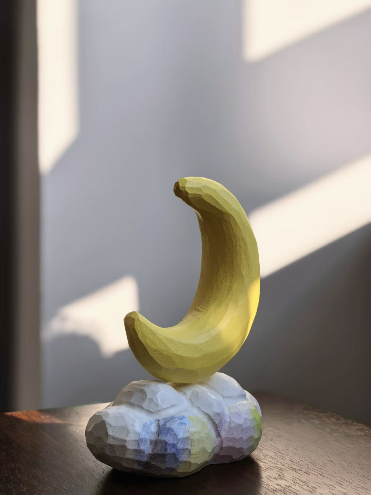 Hand Carved Yellow Moon Cloud  - огляд і ціна Photography Yellow