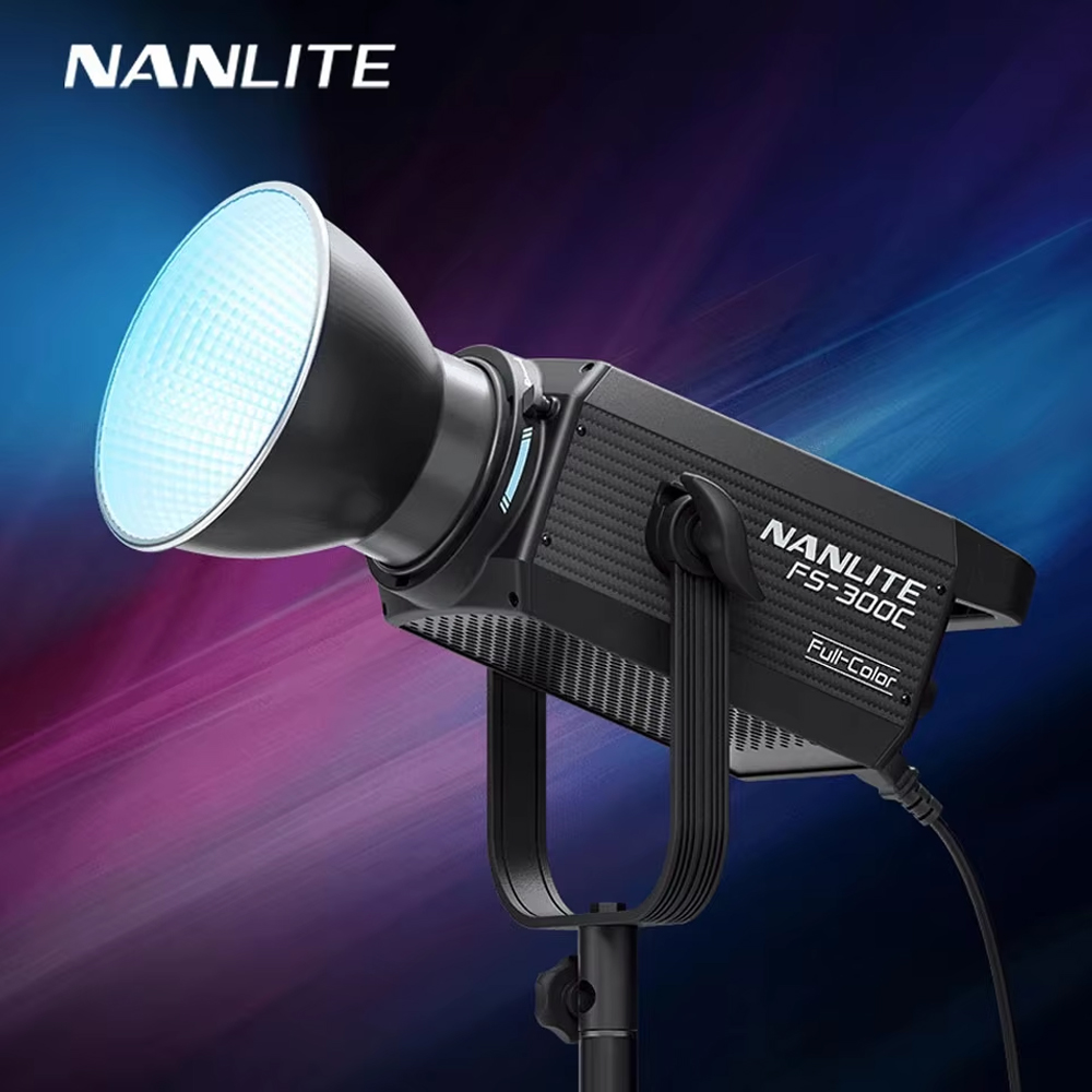 Nanlite FS-300C FS-300B Video  - огляд і ціна Strobe Light Studio